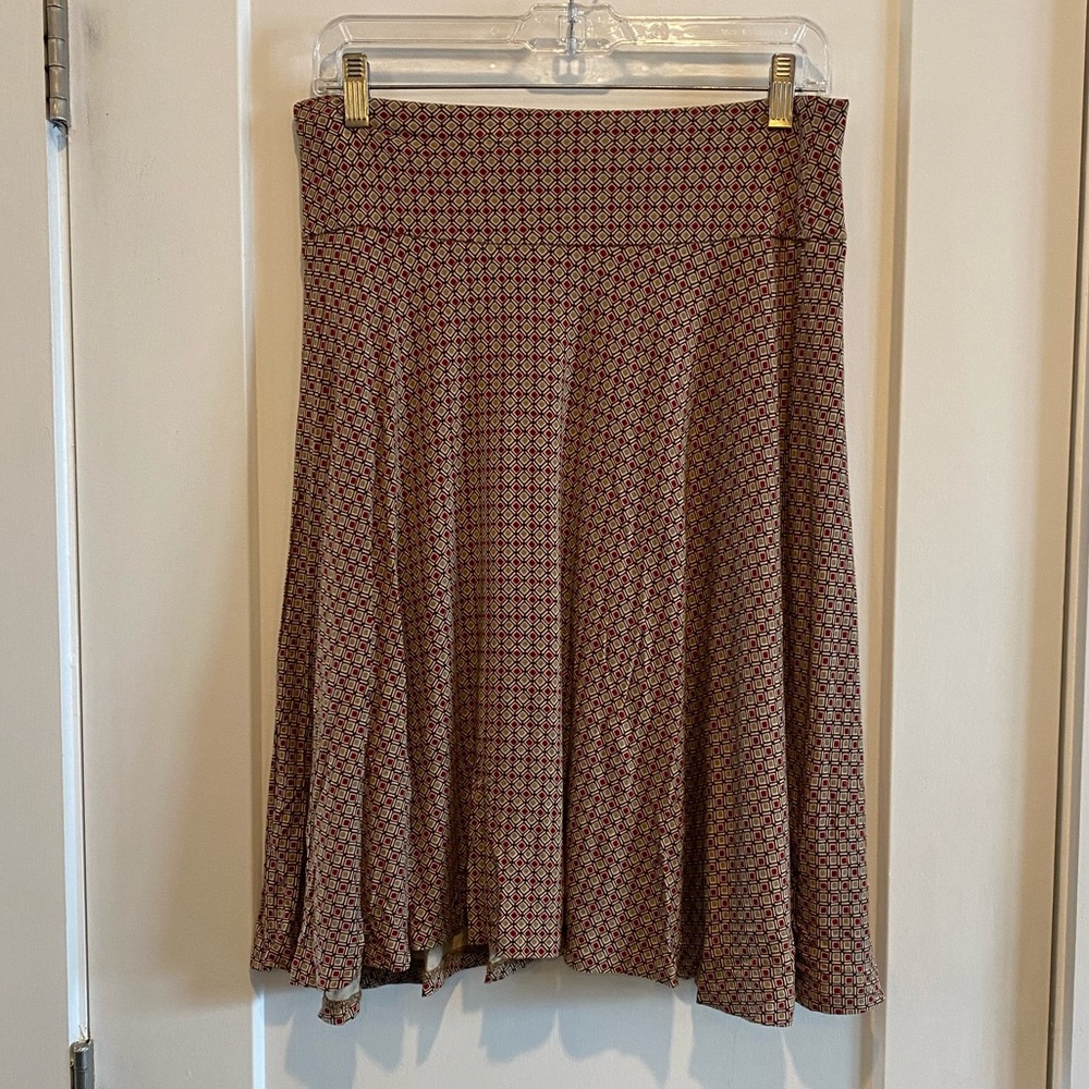 So comfy to wear!  Flowy/stretchy waist NY & Company size S.